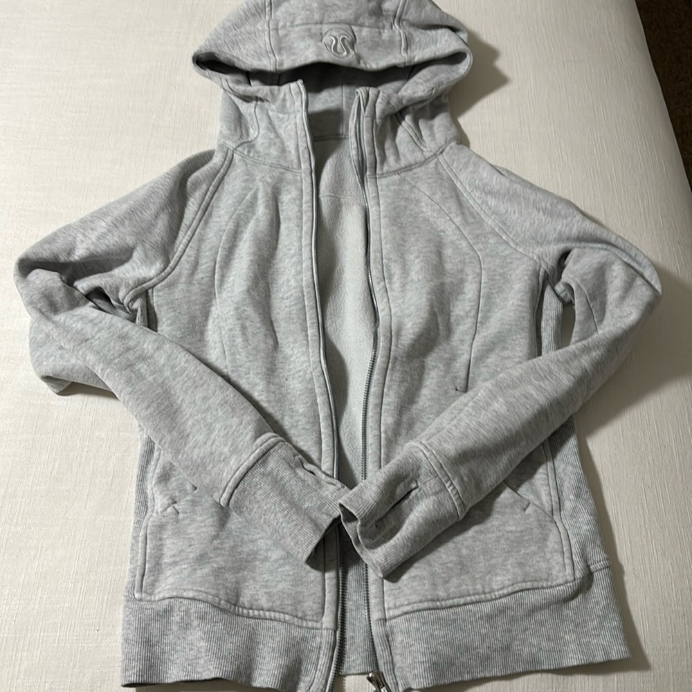 Lululemon Scuba Zip-up size 6